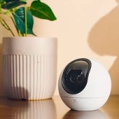 EZVIZ CS-C6-A0-8C4WF(4MM) 4mp IR 10m Wi-Fi 2 tomonlama audio MicroSD 256 GB gacha ichki SMRAT Mini PT kamera